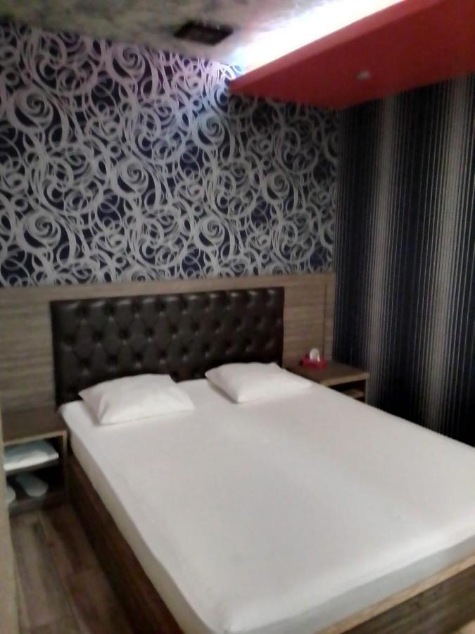 Planet Hotel Yerevan Exterior photo