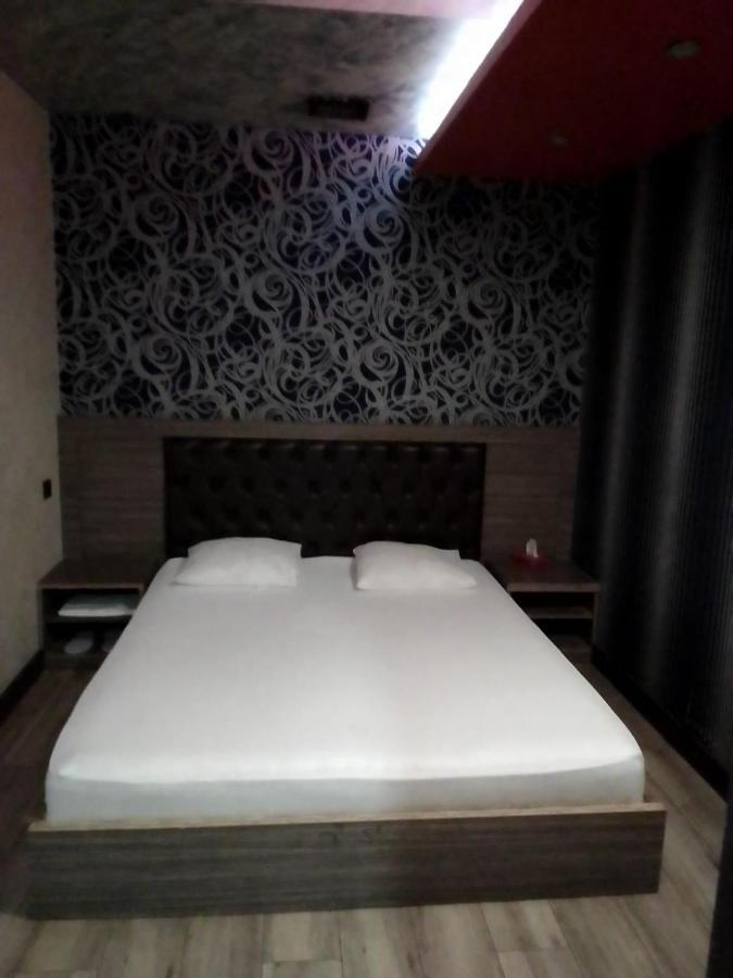 Planet Hotel Yerevan Exterior photo